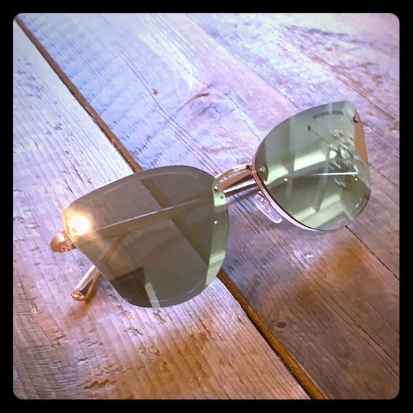 Michael Kors Sunglasses - Picture 1 of 3